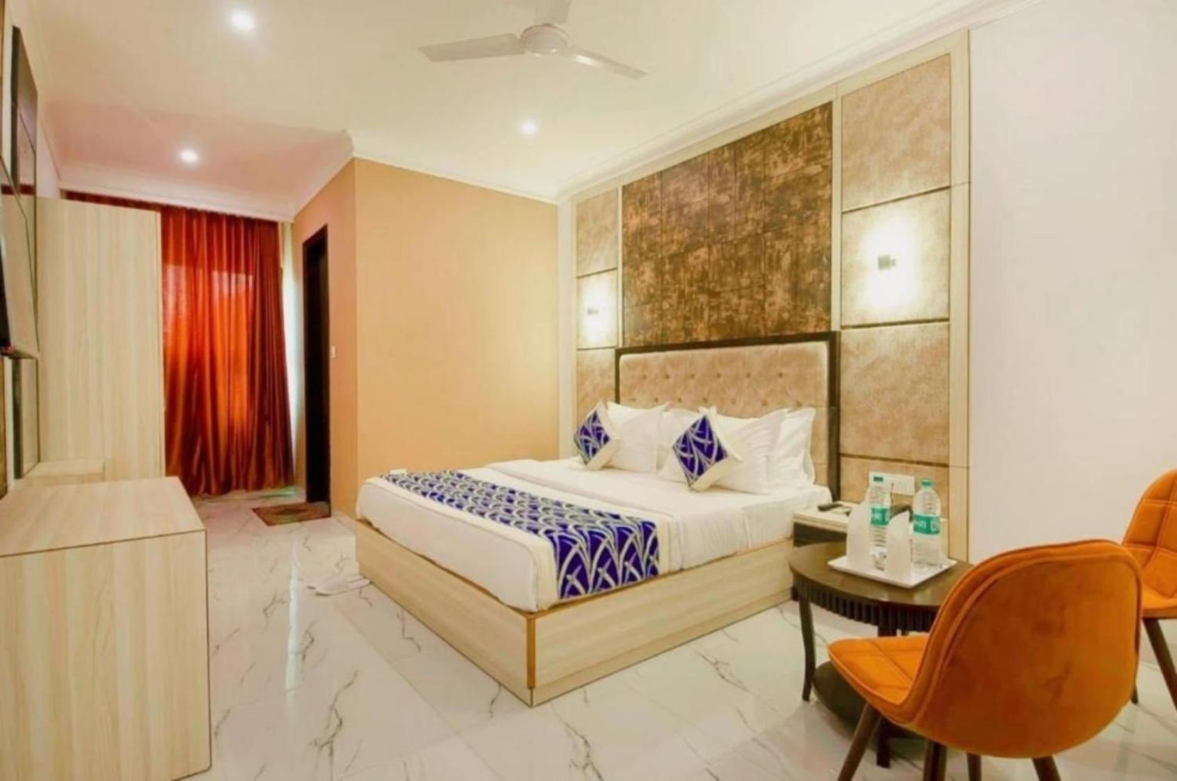 Hotel Almora Delhi International Airport With - Free Airport Drop New Delhi